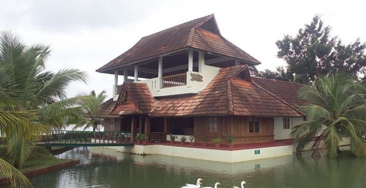 Aquasserenne Kollam Ngoại thất bức ảnh