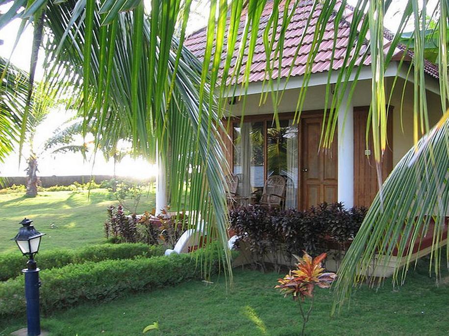 Aquasserenne Kollam Ngoại thất bức ảnh