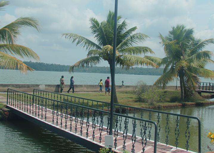 Aquasserenne Kollam Ngoại thất bức ảnh