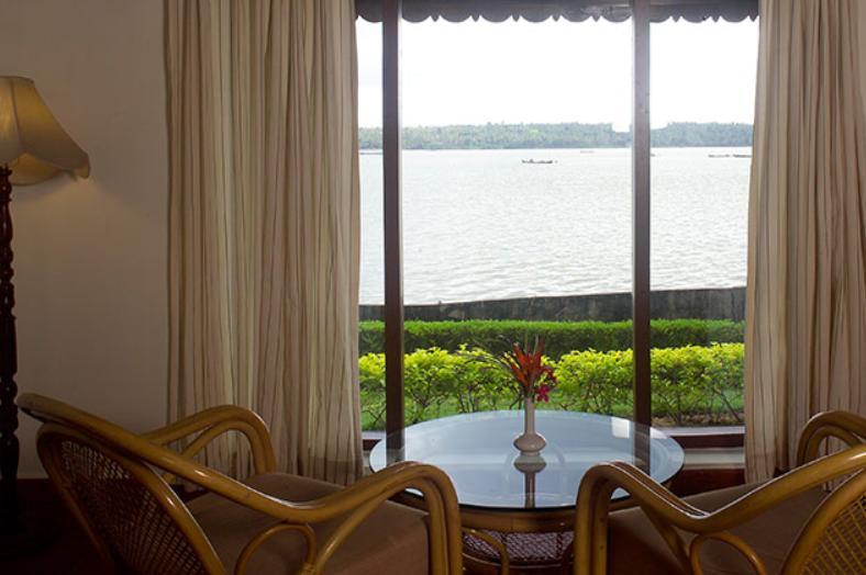 Aquasserenne Kollam Ngoại thất bức ảnh